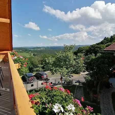 Stoff * Kitzeck im Sausal